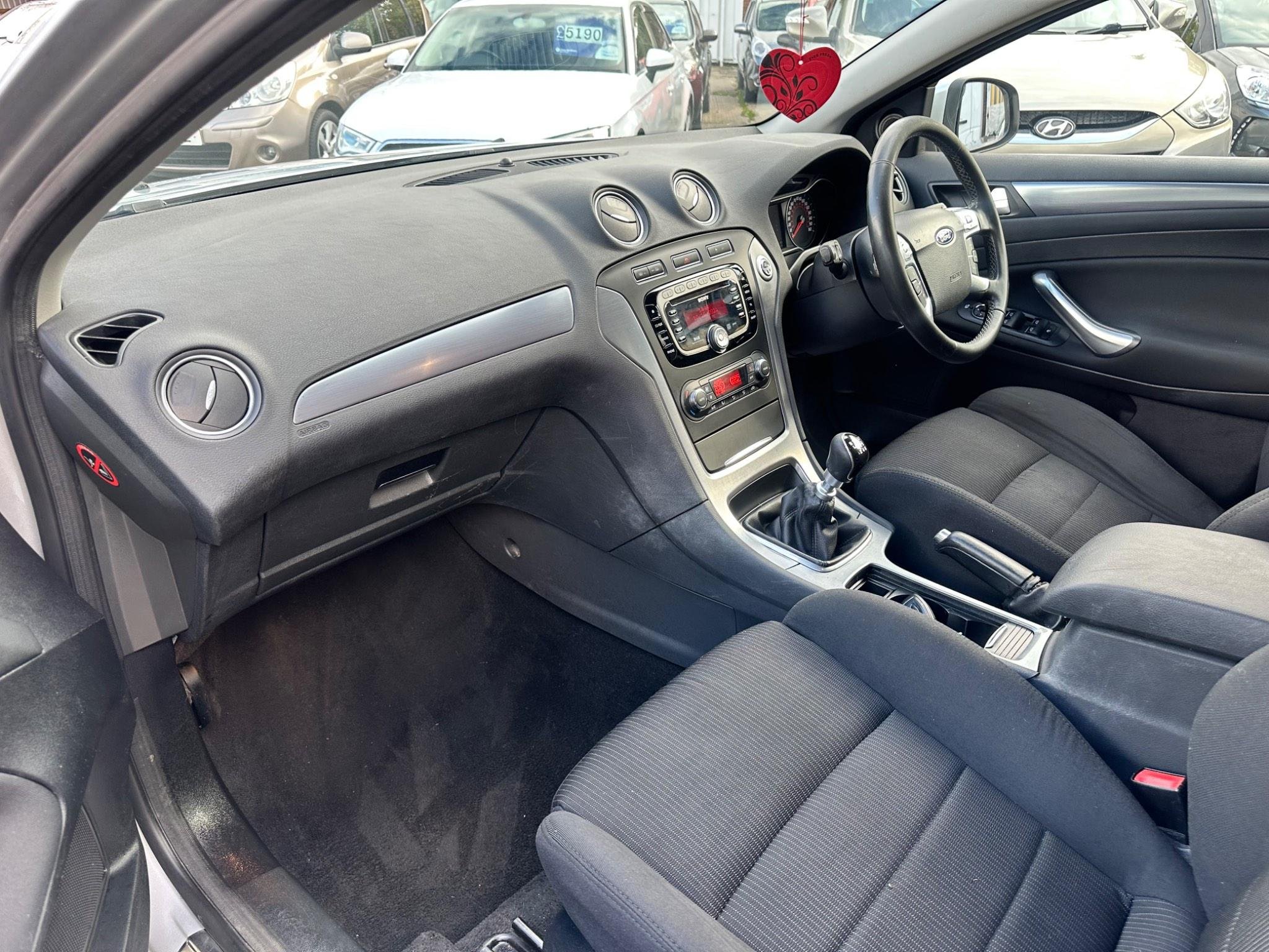 Used 2011 Ford Mondeo 2.0 TDCi Titanium Euro 5 5dr for sale in